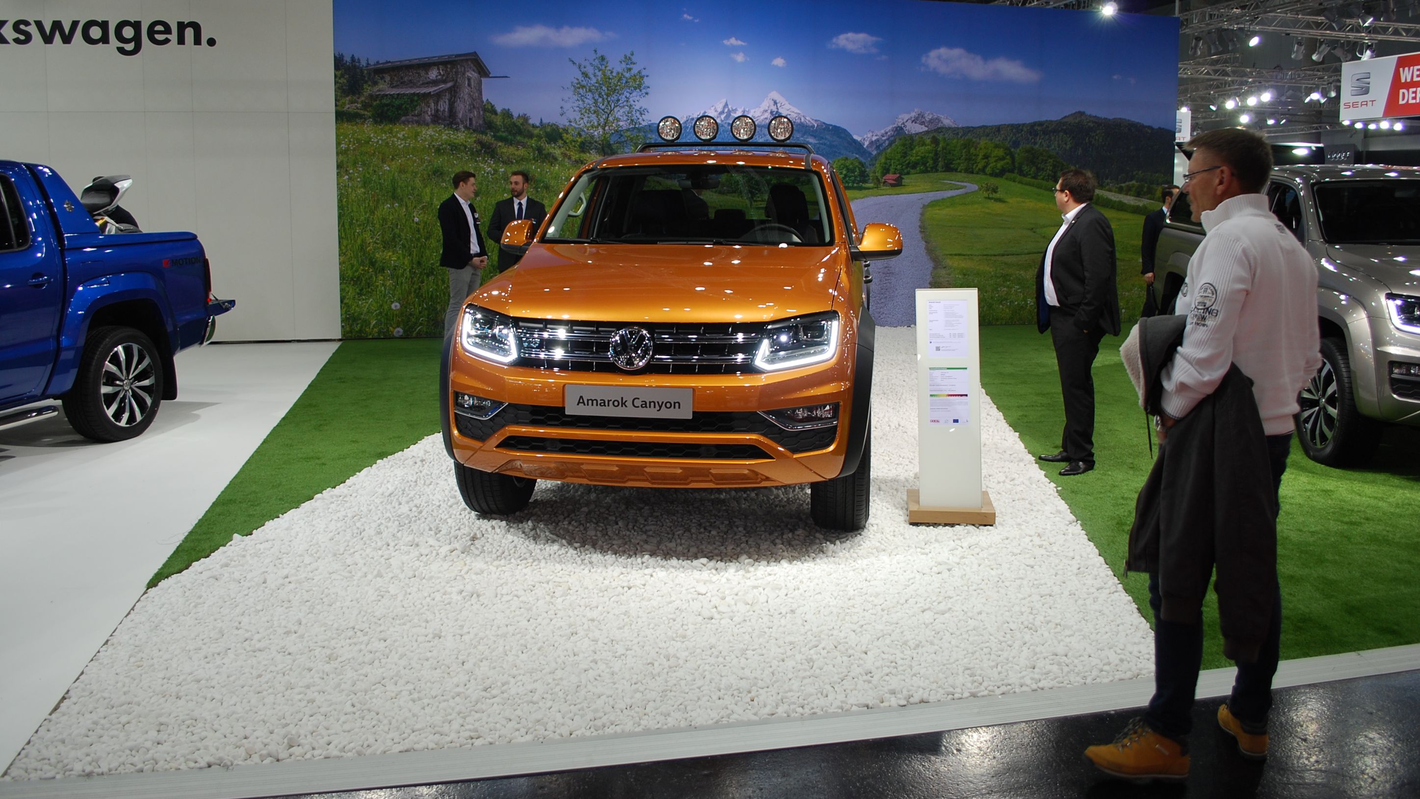 Sondermodell VW Amarok Canyon honey orange