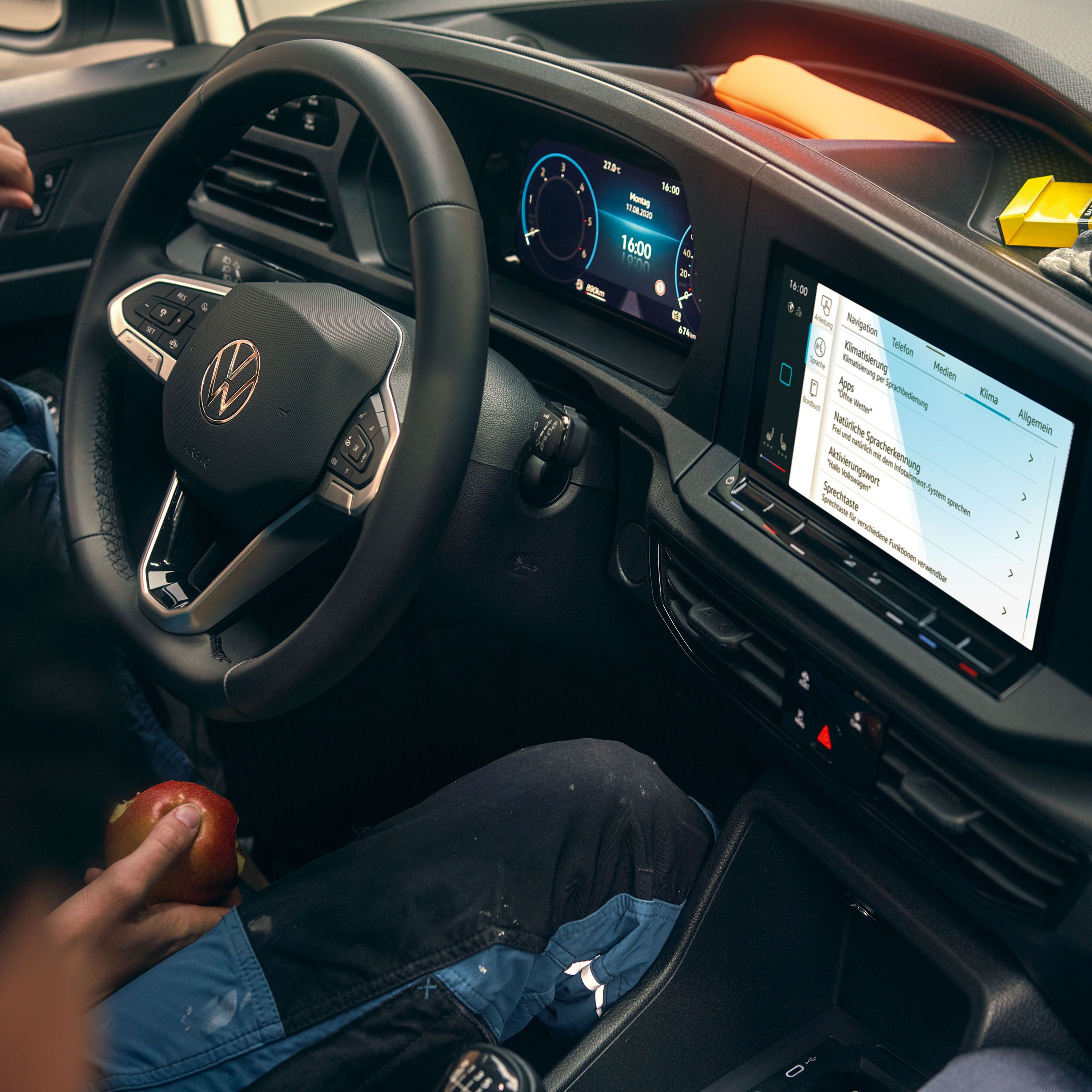 Das Innovision Cockpit in einem VW Caddy Cargo.