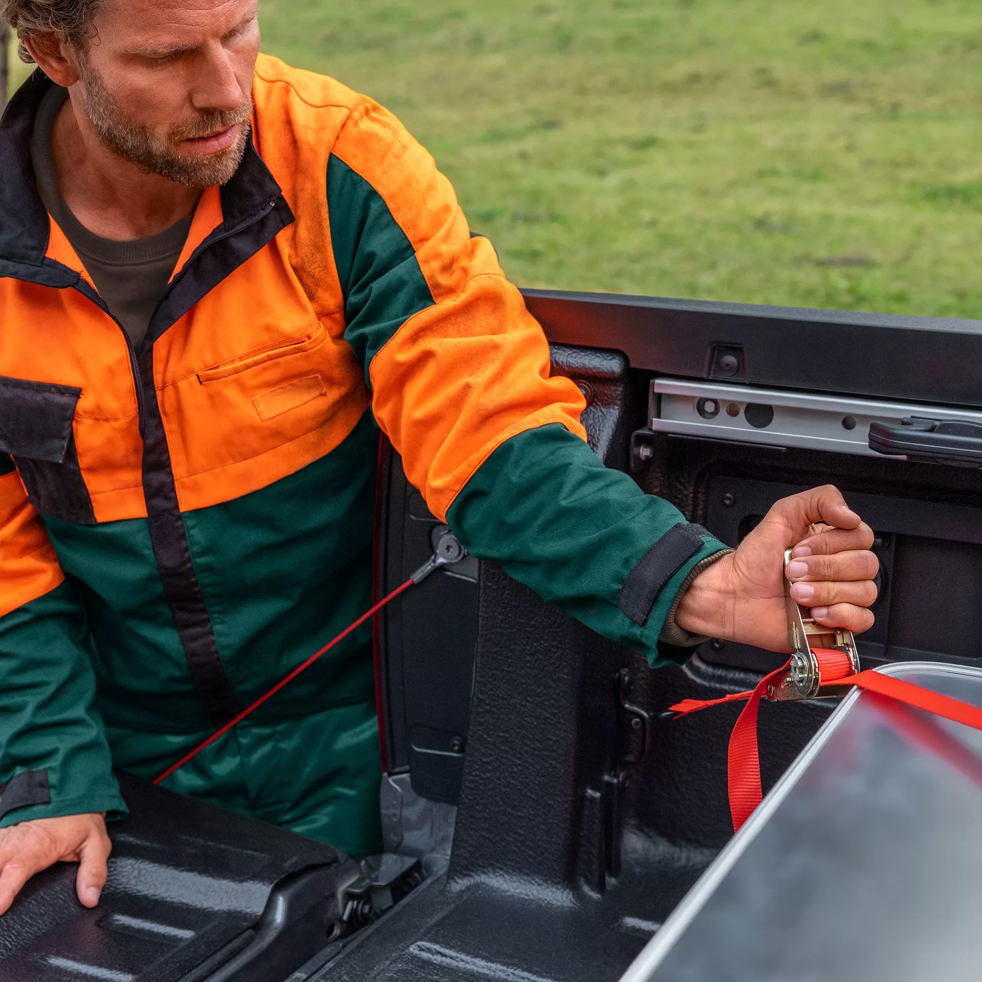 Ladefläche New Amarok, Fokus auf Zurrgurte 