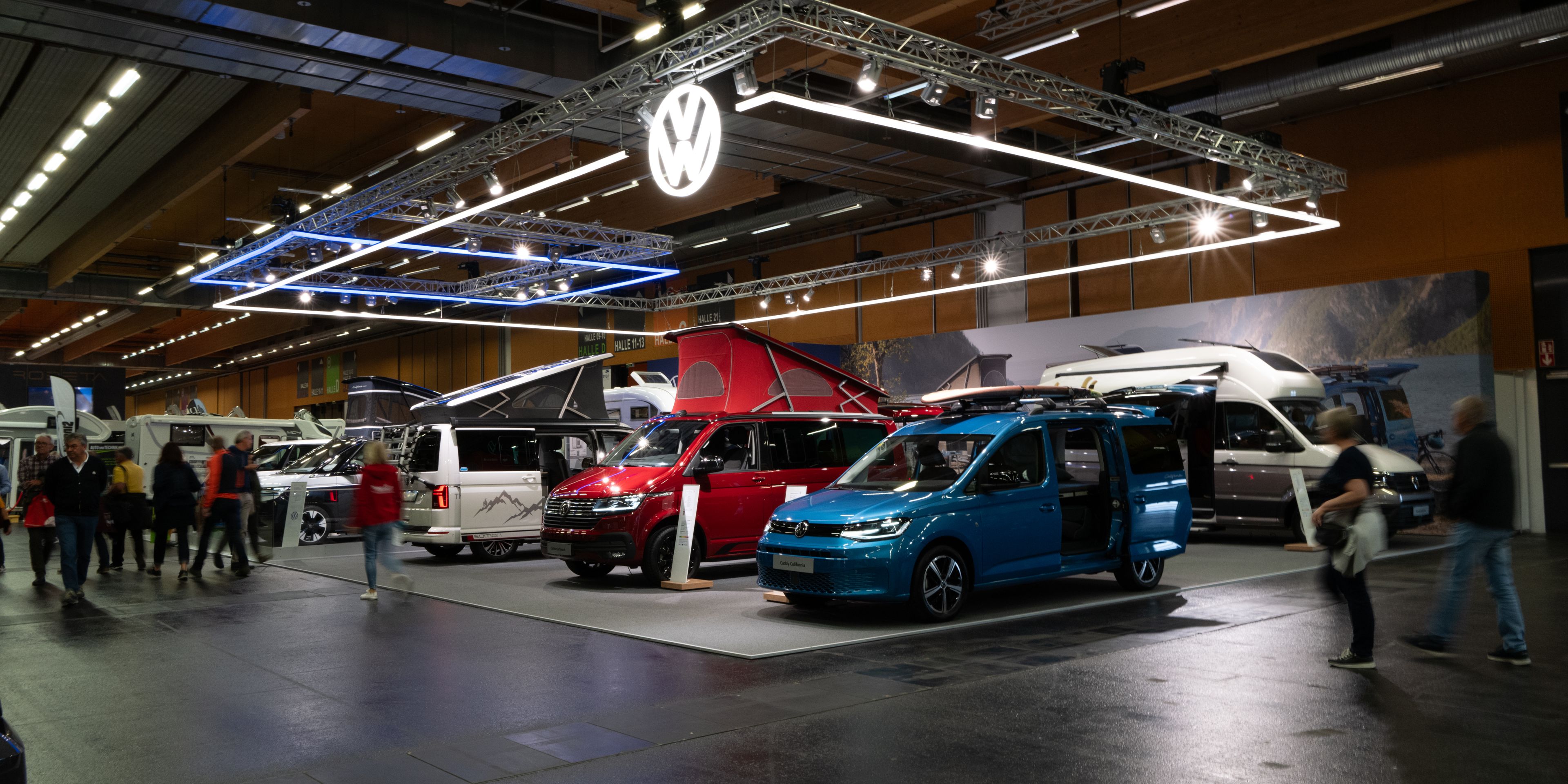 Messestand VW Nutzfahrzeuge Caravan Salon Wels 2023