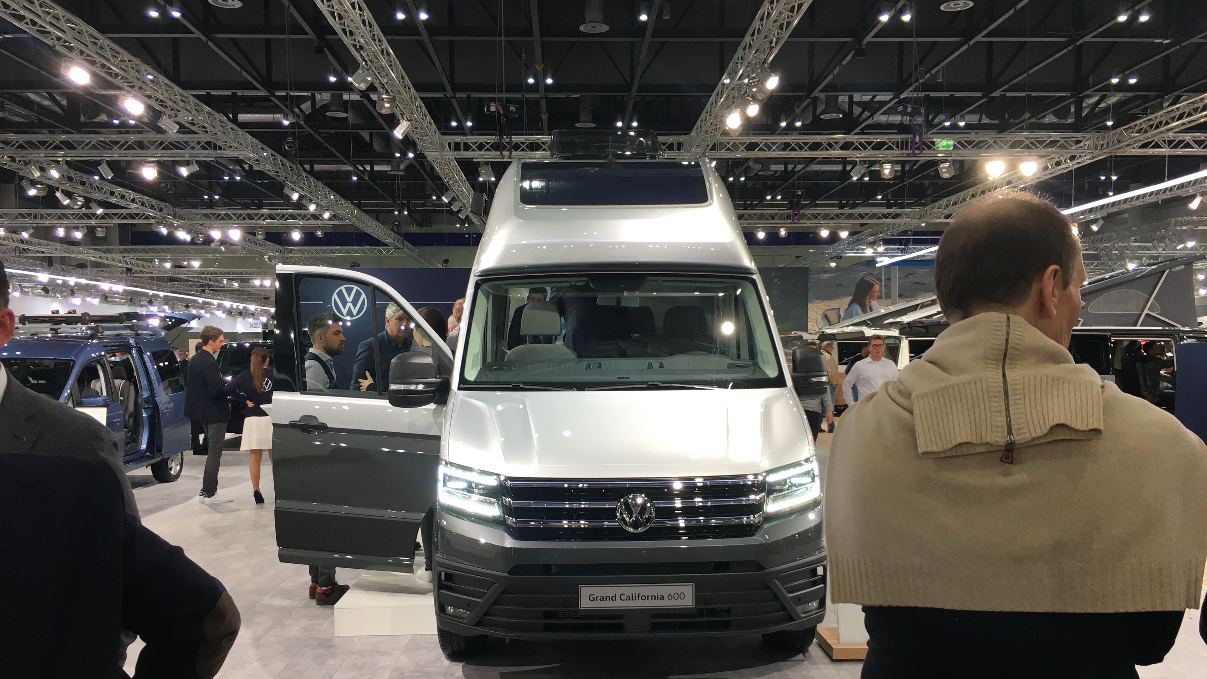 VW Grand California VAS 2020 Front