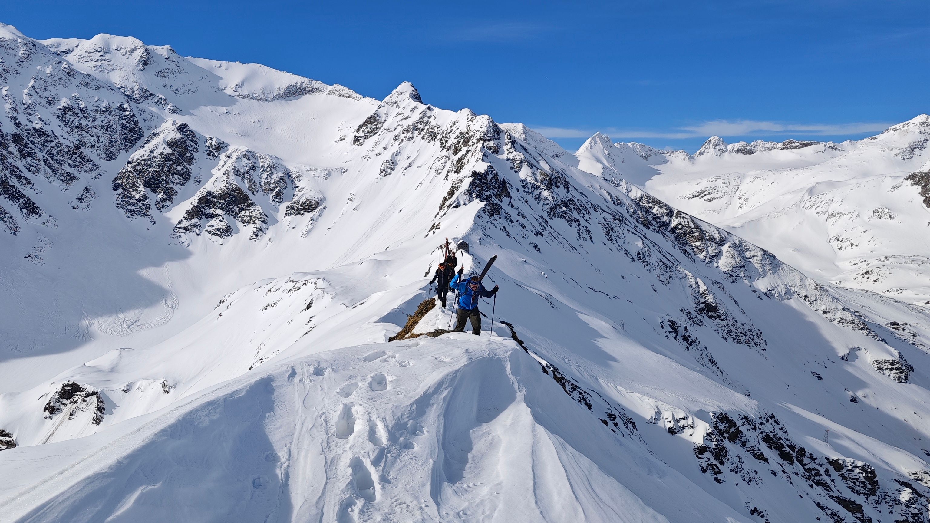 Paul Verbnjak geht eine Skitour