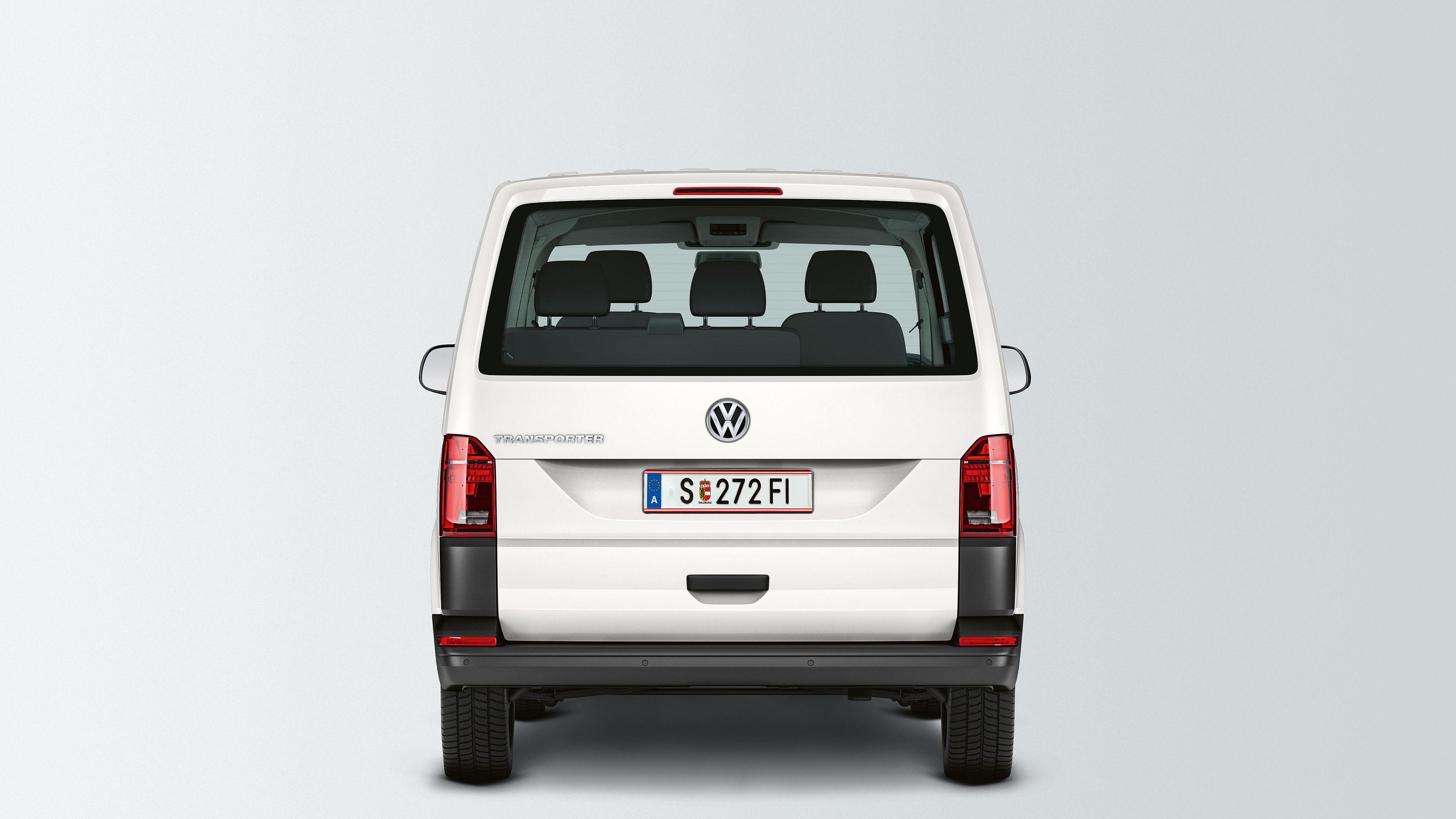 Ein VW TRansporter 6.1 Kastenwagen mit Heckklappe mit Fenster