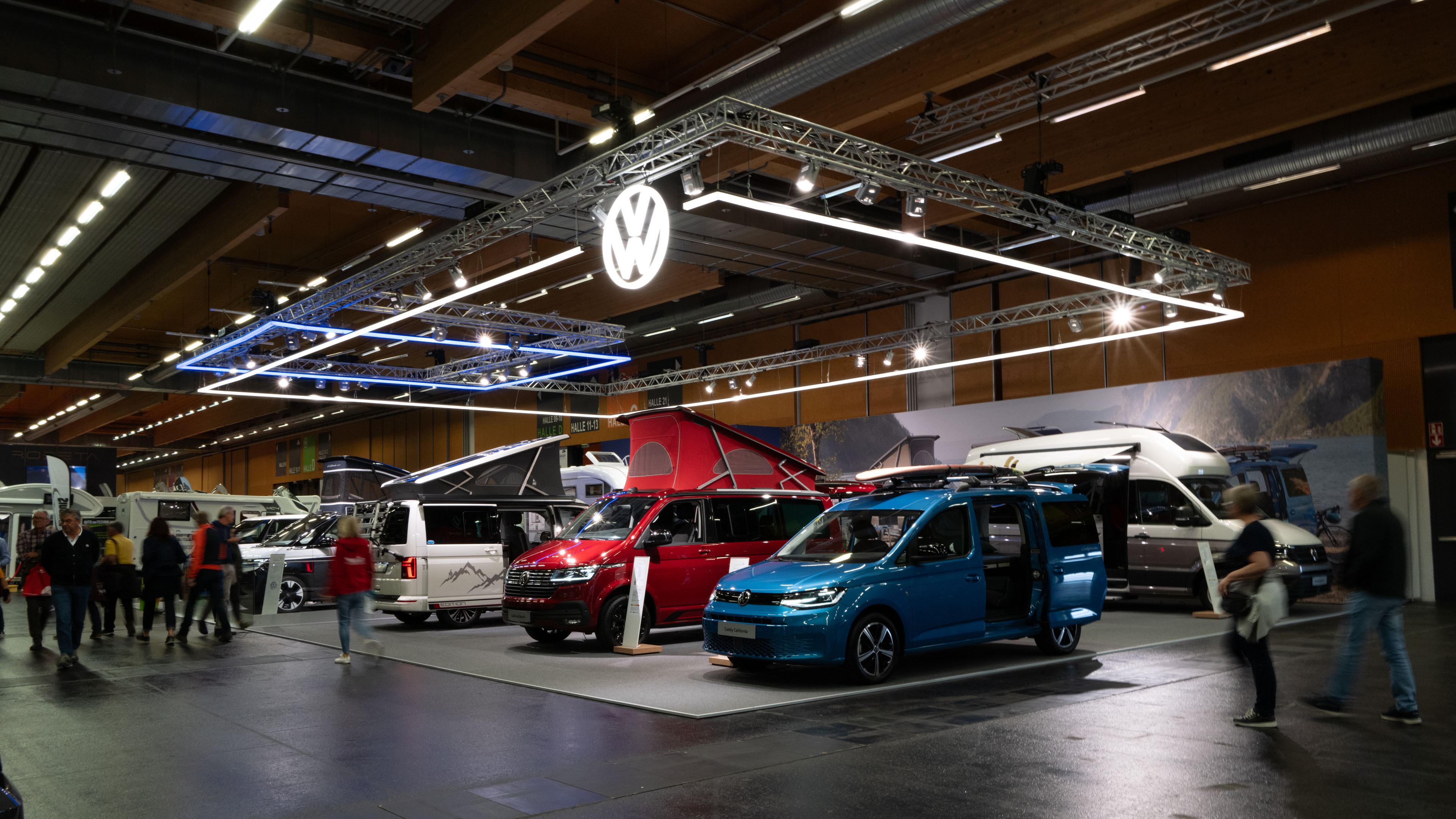 Messestand VW Nutzfahrzeuge Caravan Salon Wels 2023