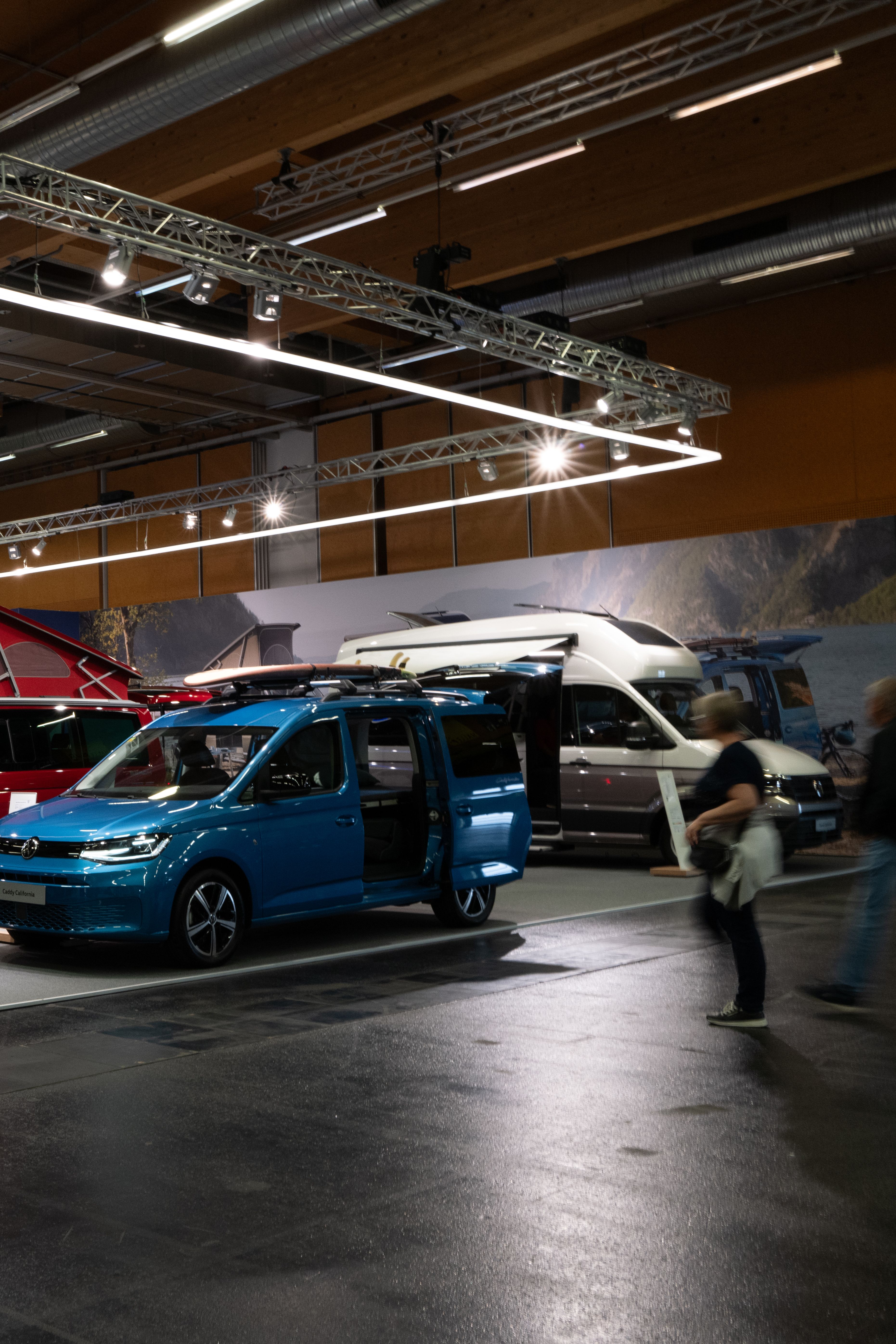 Messestand VW Nutzfahrzeuge Caravan Salon Wels 2023